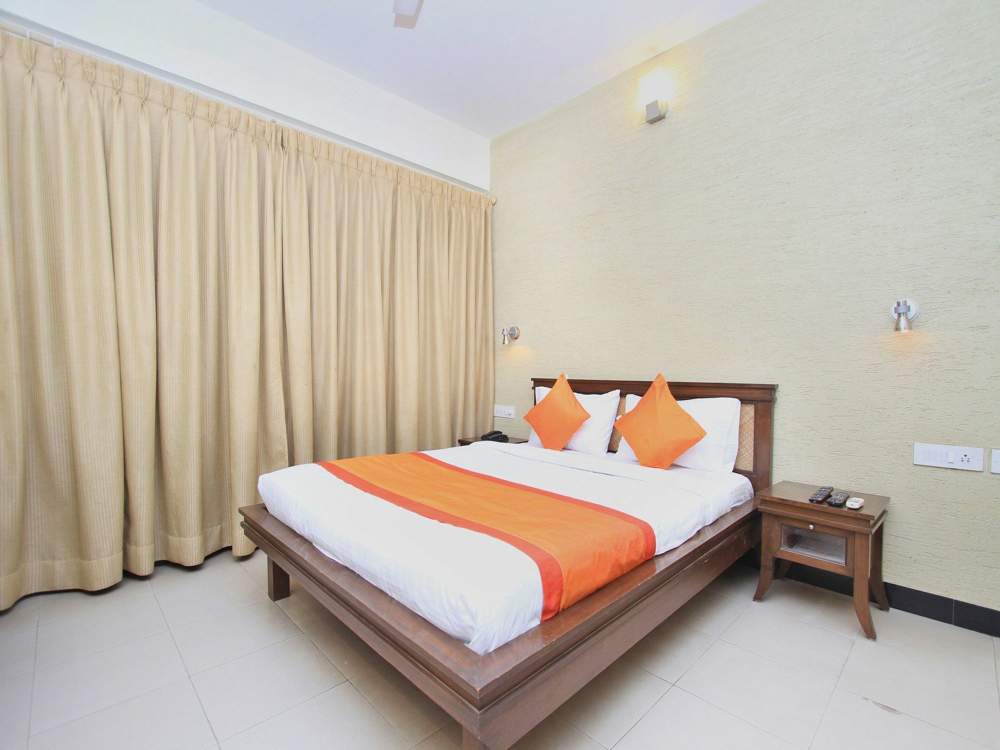 Oyo 345 Hotel Red Mount Aquilla Bengaluru Zewnętrze zdjęcie